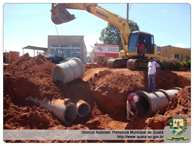 Notícia Galerias em construção no Distrito Industrial de Quatá 