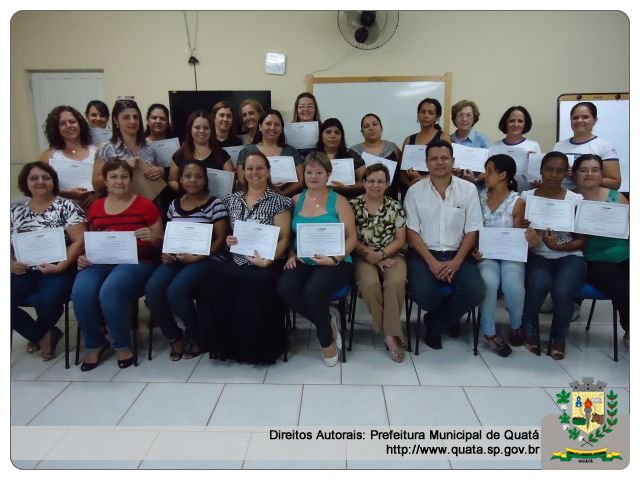 Notícia Educadores das escolas municipais recebem certificado de Pós Graduação