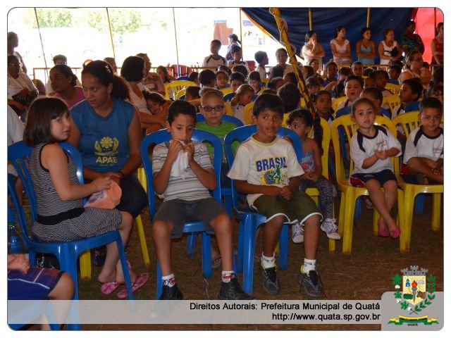 Notícia Circo Mundo Mágico ofereceu espetáculo especial para crianças das escolas municipais