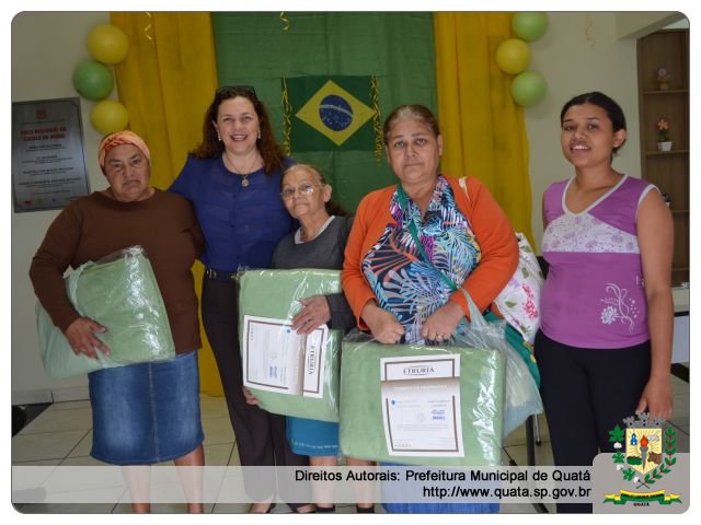 Notícia Agasalhos e cobertores são doados para famílias carentes de Quatá
