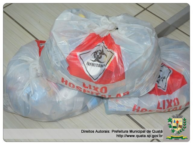 Notícia Centenas de medicamentos são arrecadados durante Dia 