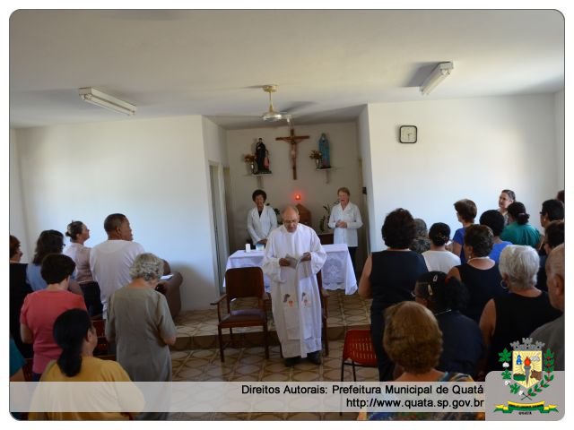 Notícia Oração, Louvor e Coral: Idosos participam de Missa na Casa dos Velhos