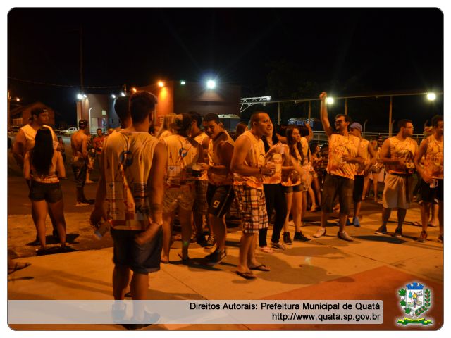 Notícia Feira da Lua especial de carnaval atrai dezenas de pessoas e os blocos da cidade