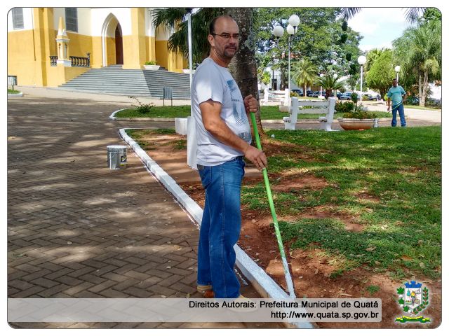 Notícia Limpeza e Pintura de Praças