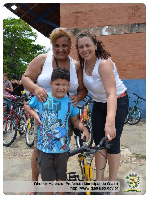 Notícia Festa em especial as crianças - sorteio das bicicletas parte 02