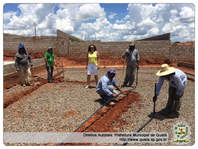 Notícia Prefeita Luciana visita obra onde estão sendo construídas as casas da CDHU 
