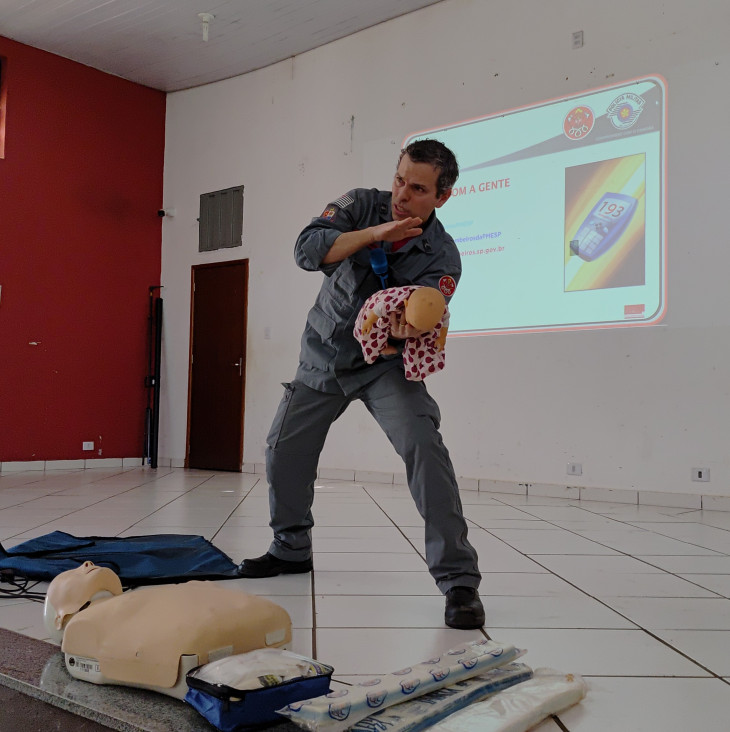 Foto Principal: Educação promove treinamento baseado na Lei Lucas