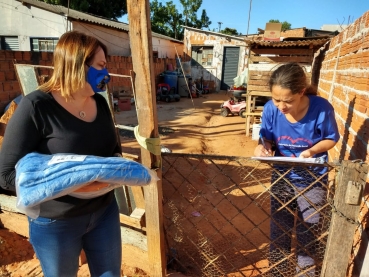 Foto 13: Solidariedade aquecendo corações: famílias carentes e vulneráveis de Quatá recebem cobertores