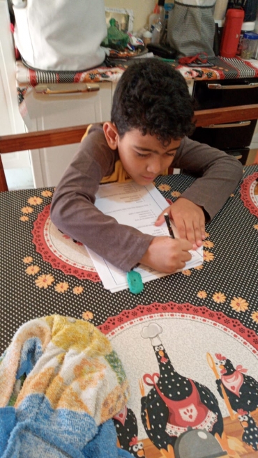 Foto 16: EDUCAÇÃO: o ensino da Escola para casa