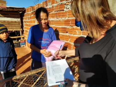 Foto 11: Solidariedade aquecendo corações: famílias carentes e vulneráveis de Quatá recebem cobertores