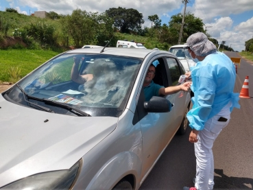 Foto 4: Quatá inicia barreira sanitária