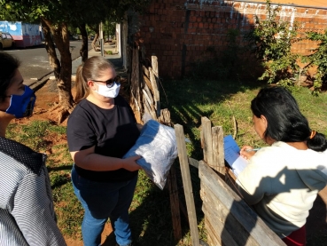 Foto 8: Solidariedade aquecendo corações: famílias carentes e vulneráveis de Quatá recebem cobertores