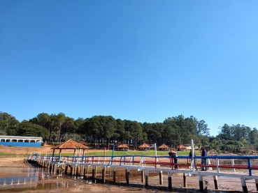 Foto 27: Obra de revitalização do Balneário entra na fase de pintura