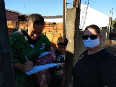 Foto 19: Solidariedade aquecendo corações: famílias carentes e vulneráveis de Quatá recebem cobertores