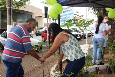 Foto 38: Comemoração ao Dia da Árvore. A favor da saúde. Em respeito ao Meio Ambiente!