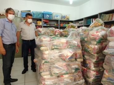 Foto 30: Prefeitura realiza entrega de mais um  Kit Alimentação para os alunos