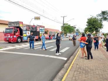 Foto 47: Emoção e fé pelas ruas de Quatá