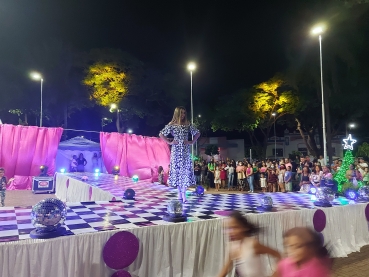 Foto 13: Desfile de Moda Beneficente em Quatá