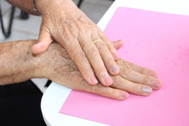 Foto 17: Fundo Social de Solidariedade de Quatá promove Dia da Beleza