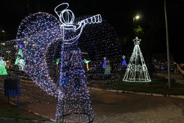 Foto 38: Inauguração da Praça do Natal - Natal Luz 2021 em Quatá
