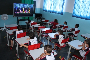 Foto 91: Quatá recebe circuito de peça teatral infantil