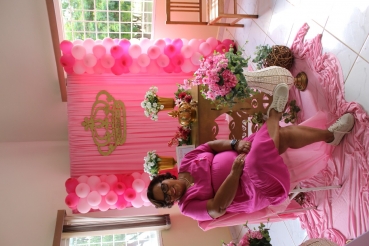 Foto 3: Fundo Social de Solidariedade de Quatá promove Dia da Beleza