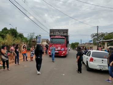 Foto 31: Emoção e fé pelas ruas de Quatá