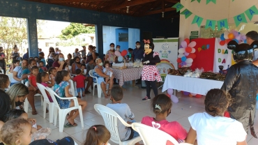 Foto 10: Dia das Crianças é comemorado no CRAS e Centro Comunitário