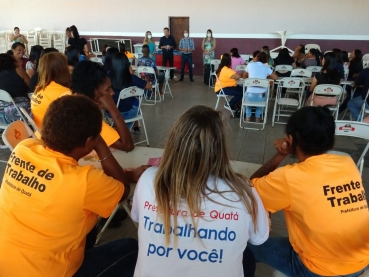 Foto 11: Almoço de confraternização é oferecido para integrantes da Frente de Trabalho
