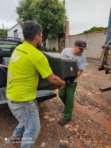 Foto 10: Mais de 500 quilos são arrecadados na coleta de lixo eletrônico