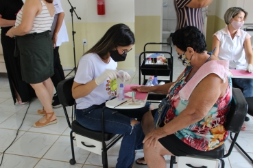 Foto 58: Fundo Social de Solidariedade de Quatá promove Dia da Beleza