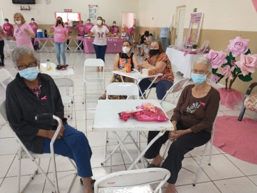 Foto 83: Mês de Prevenção ao Câncer de Mama. 