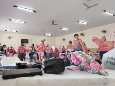 Foto 81: Mês de Prevenção ao Câncer de Mama. 