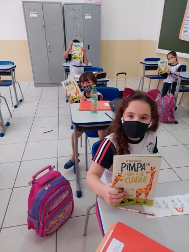 Foto 120: Quatá recebe circuito de peça teatral infantil