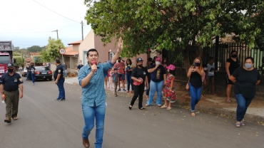 Foto 33: Emoção e fé pelas ruas de Quatá