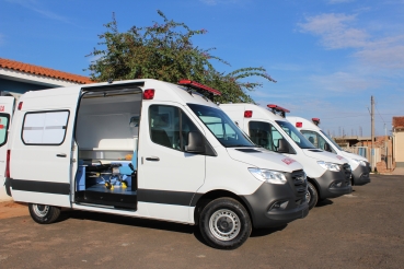 Foto 13: Prefeitura de Quatá adquire  três novas ambulâncias