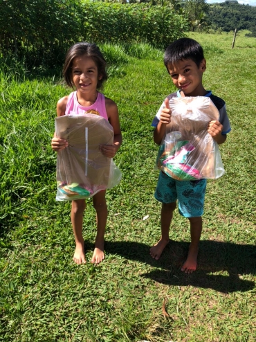 Foto 63: Educação entrega ovos de Páscoa para os alunos da Rede Municipal de Quatá