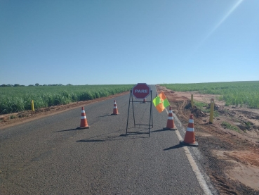 Foto 1: Recape na estrada vicinal Quatá X Balneário