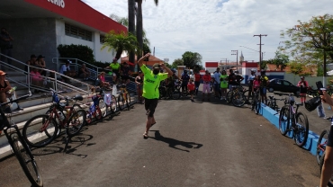 Foto 1: Esporte de Quatá promove passeio ciclístico
