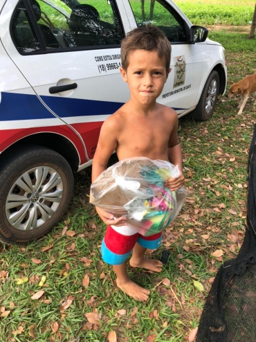 Foto 64: Educação entrega ovos de Páscoa para os alunos da Rede Municipal de Quatá