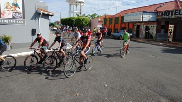 Foto 24: Esporte de Quatá promove passeio ciclístico