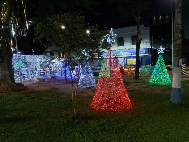 Foto 3: Inauguração da Praça do Natal - Natal Luz 2021 em Quatá