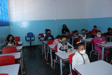 Foto 66: Quatá recebe circuito de peça teatral infantil