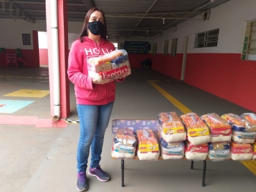 Foto 10: Merenda em casa: mais alimento para os alunos