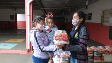 Foto 37: Merenda em casa: mais alimento para os alunos