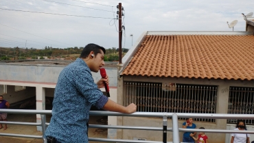 Foto 10: Emoção e fé pelas ruas de Quatá