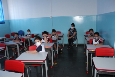 Foto 89: Quatá recebe circuito de peça teatral infantil