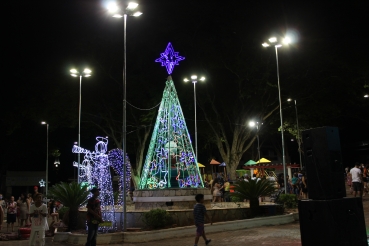 Foto 30: Inauguração da Praça do Natal - Natal Luz 2021 em Quatá