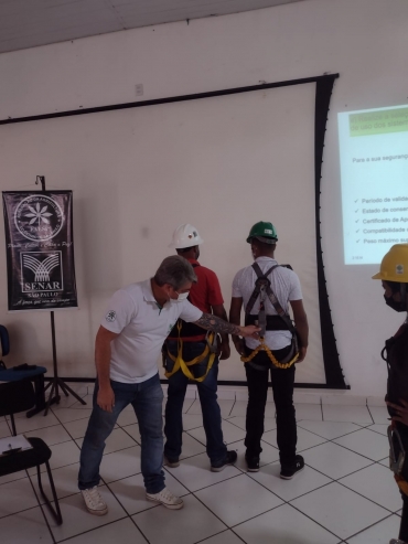 Foto 7: Prefeitura, Sindicato e Senar  iniciam treinamento de NR 35 - Segurança no Trabalho em Altura 
