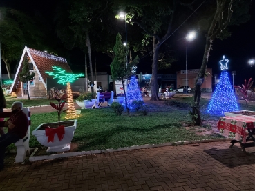 Foto 8: Inauguração da Praça do Natal - Natal Luz 2021 em Quatá